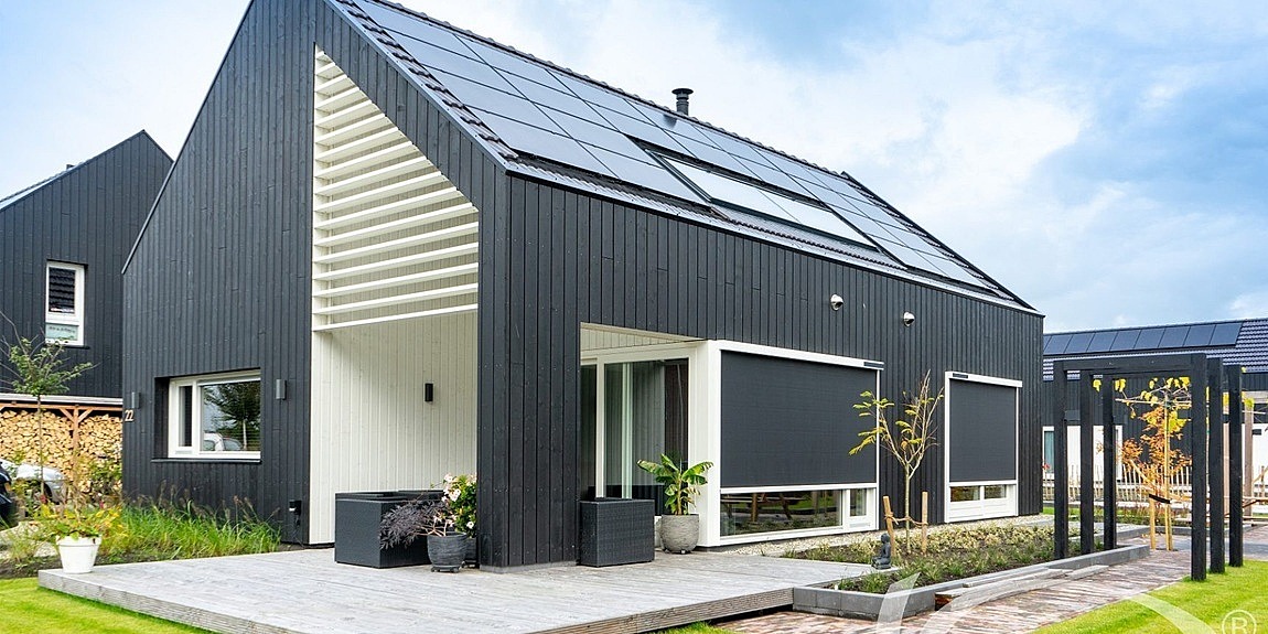 solar screens op zonne-energie V550 Solar motor - verticale zonwering - screen - zonnescreen - ramen - rechte kast
