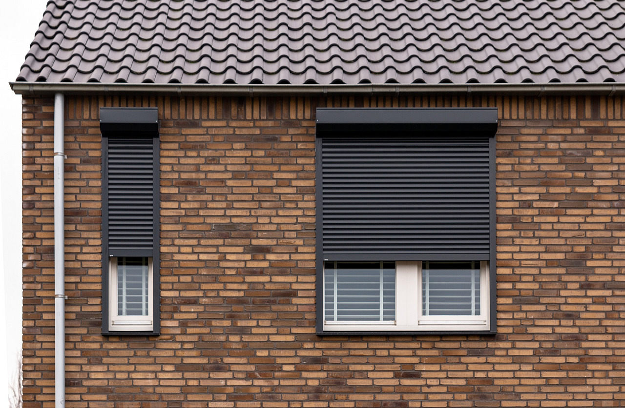 05 Rolluik rolluiken RV40 V66 Kwartsgrijs resize