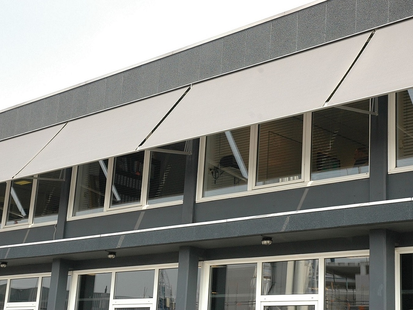 Sfeerbeeld uitvalscherm zonwering scherm resize