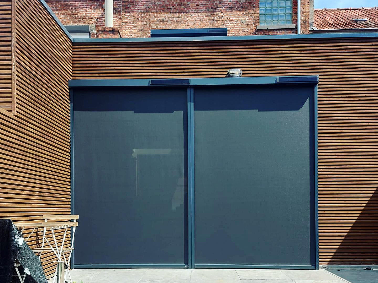 solar screens op zonne-energie - uitermate geschikt als buitenzonwering - isolerende werking - buitenzonwering - zonne energie screens