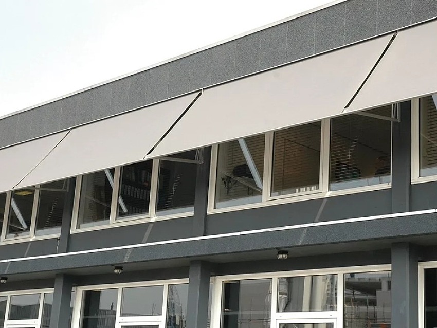 Sfeerbeeld uitvalscherm zonwering scherm resize